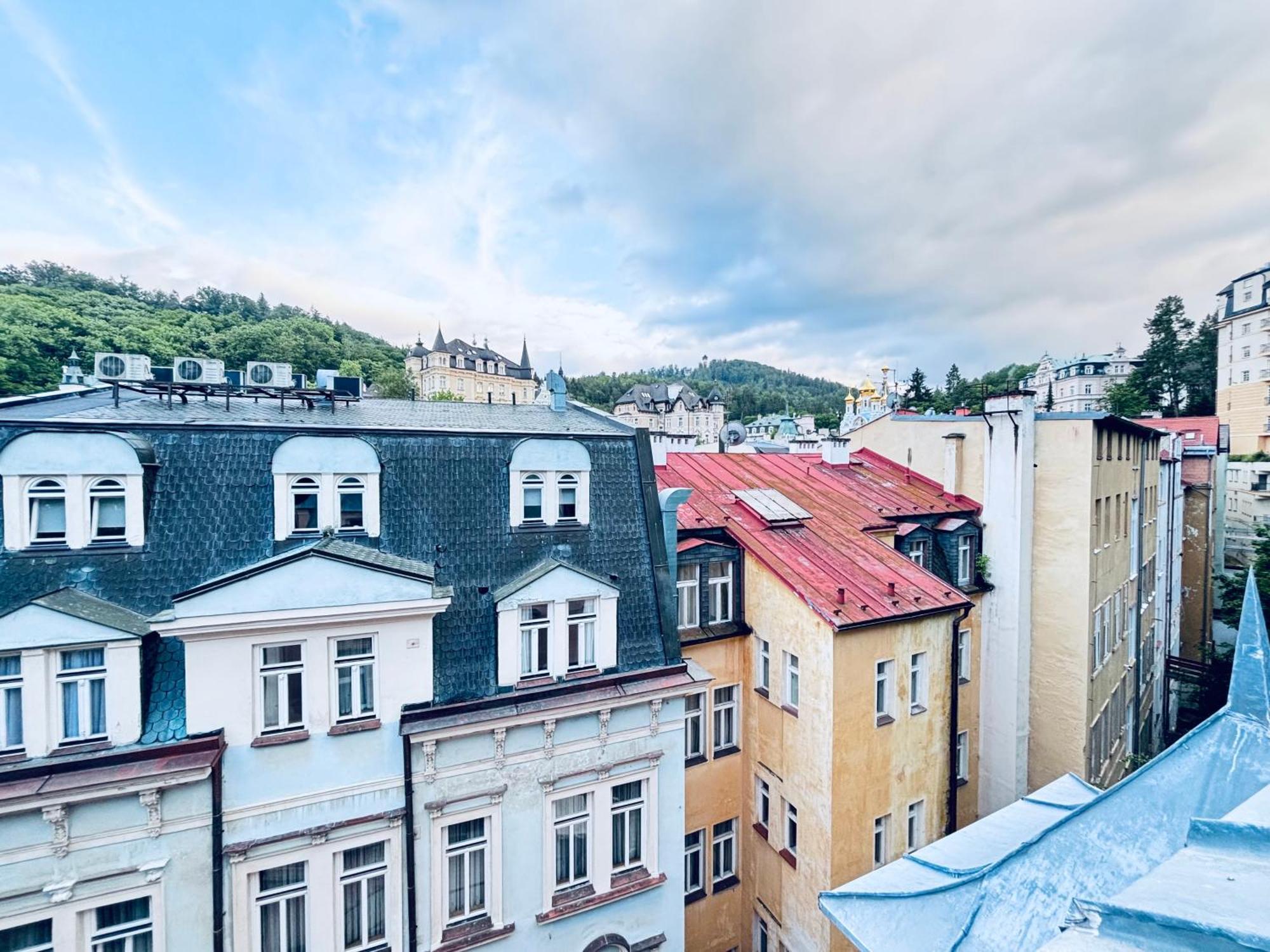 Poet'S Theme Room, Free Parking Karlovy Vary Kültér fotó